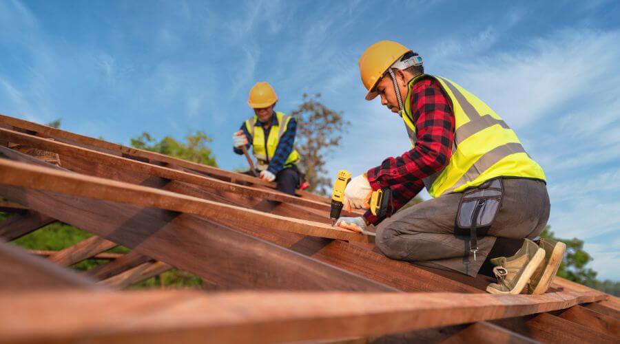 Professional gutter cleaning in North Beach, MD